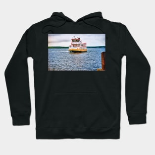 Approach Hoodie